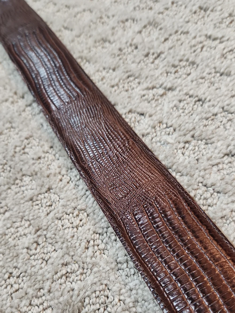 Mark Shale Reptile Embossed Textured Brown Leather Belt Gold Buckle Size Medium